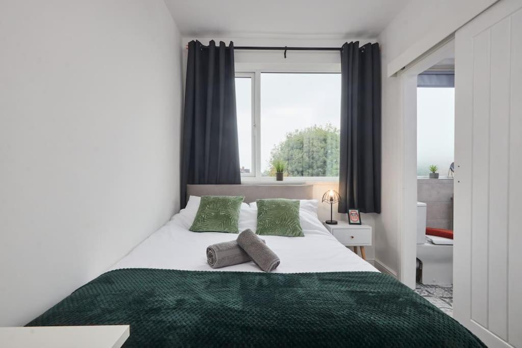Haw Hill House - Modern 4 Bed Apartamento Normanton  Exterior foto