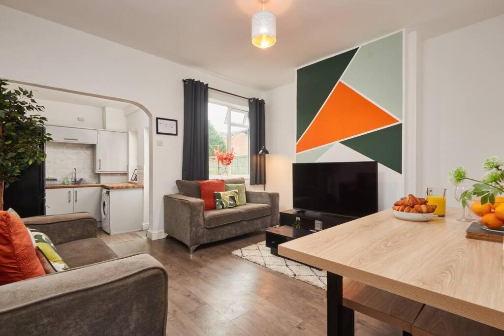 Haw Hill House - Modern 4 Bed Apartamento Normanton  Exterior foto